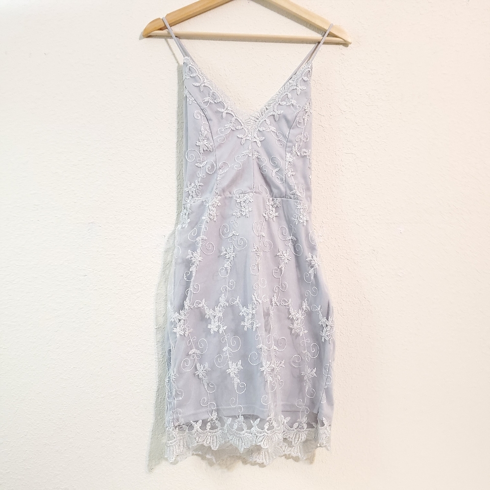 Papaya M Gray Floral Shimmer Strappy Dress